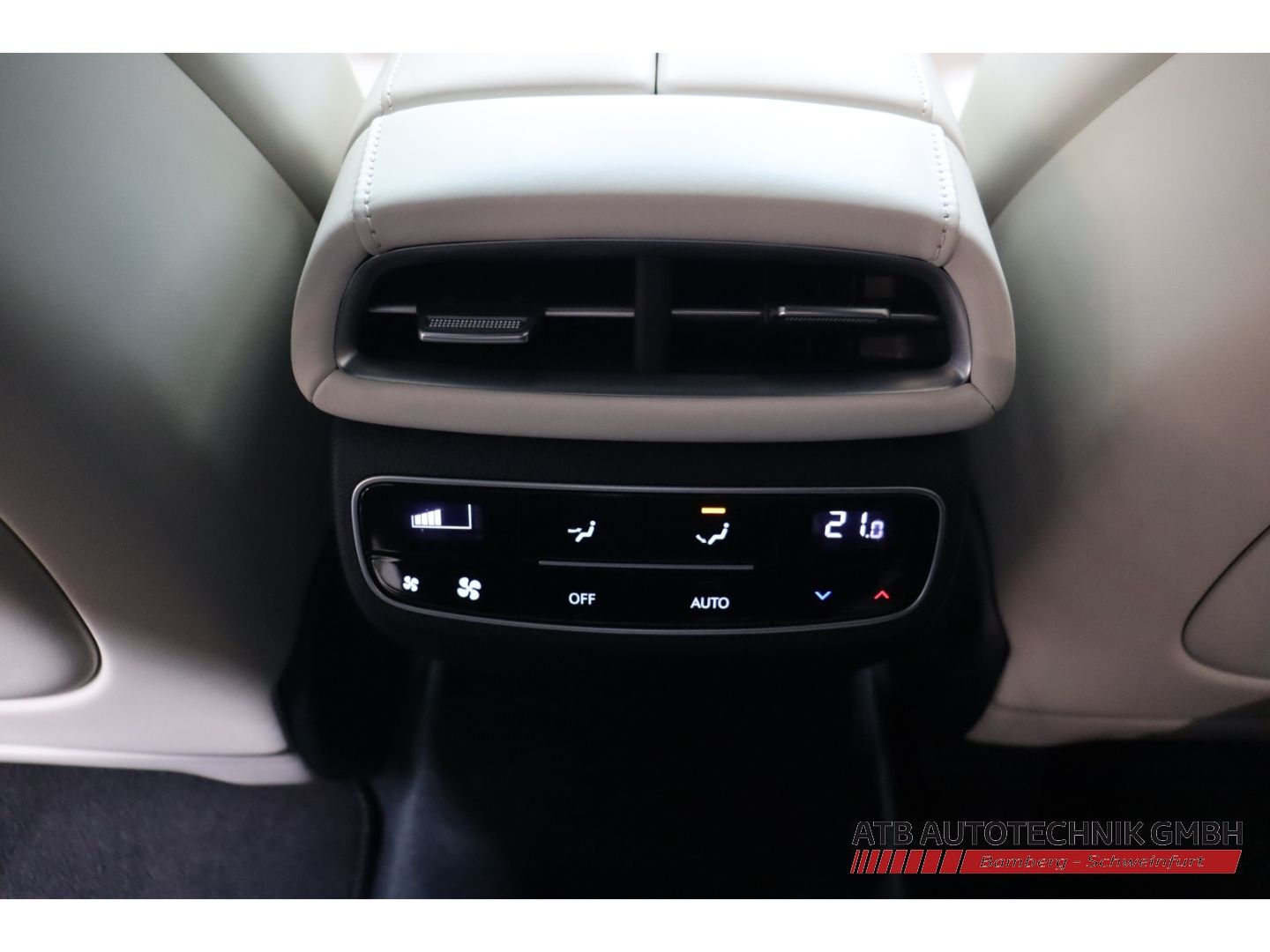 Fahrzeugabbildung Genesis Electrified G80 Luxury 4WD 87,2 kWh 98,3% SOH HU