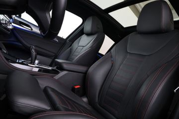 BMW X4 xDrive30i M Sport PANO HUD ACC RFK AHK 1.Hand