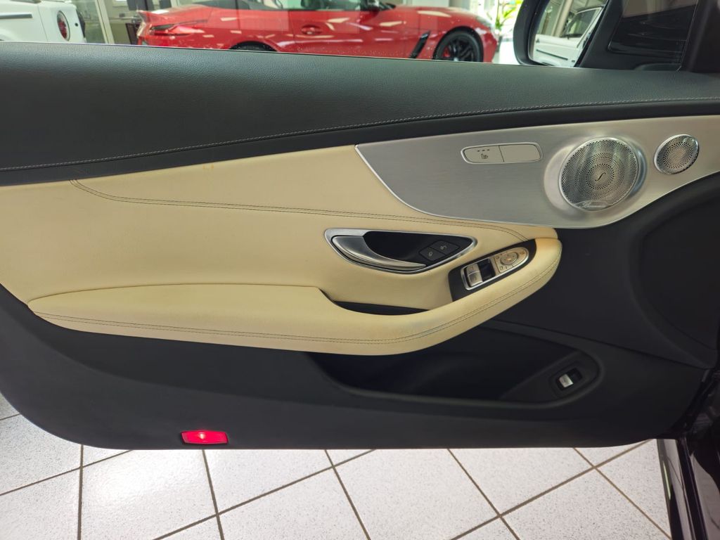 Mercedes-Benz C 300 Coupe AMG*PANO*BURM*HUD*DISTR*STHZG*360°