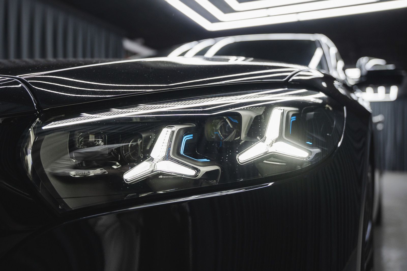 Fahrzeugabbildung Mercedes-Benz S 450 4M Lang MY27 Facelift AMG Plus Fond TV
