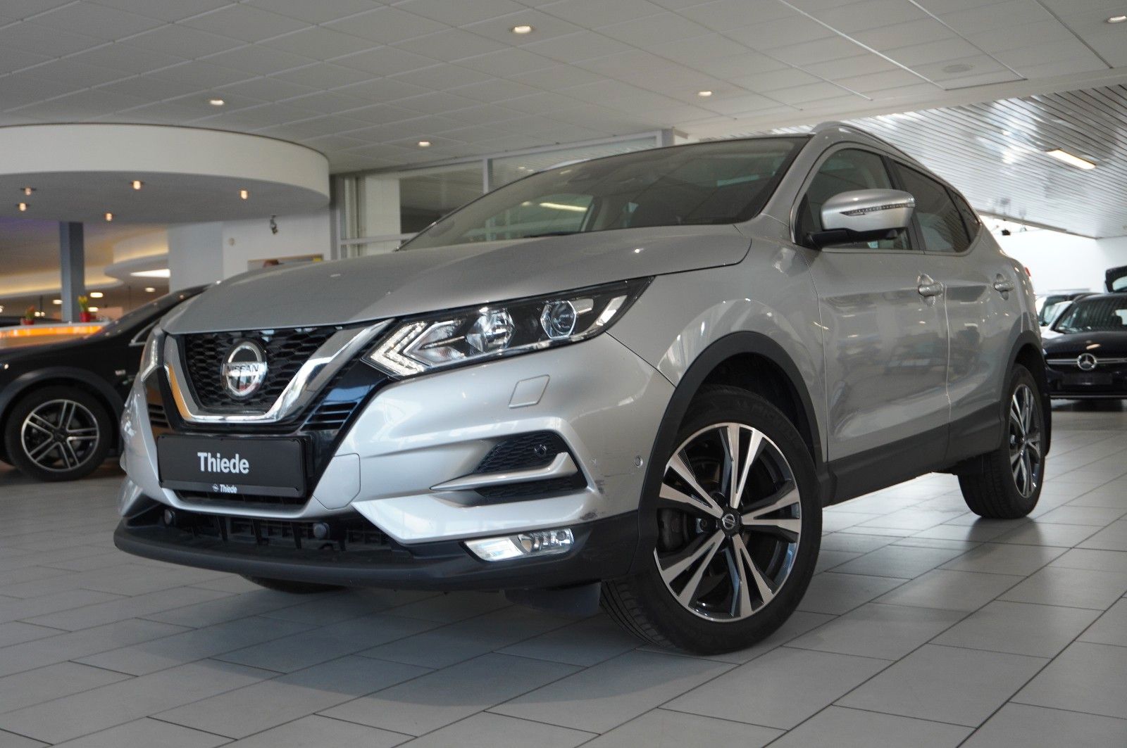 Fahrzeugabbildung Nissan Qashqai 1.5 DCI N-CONNECTA NAVI/LED/360°/PANO.
