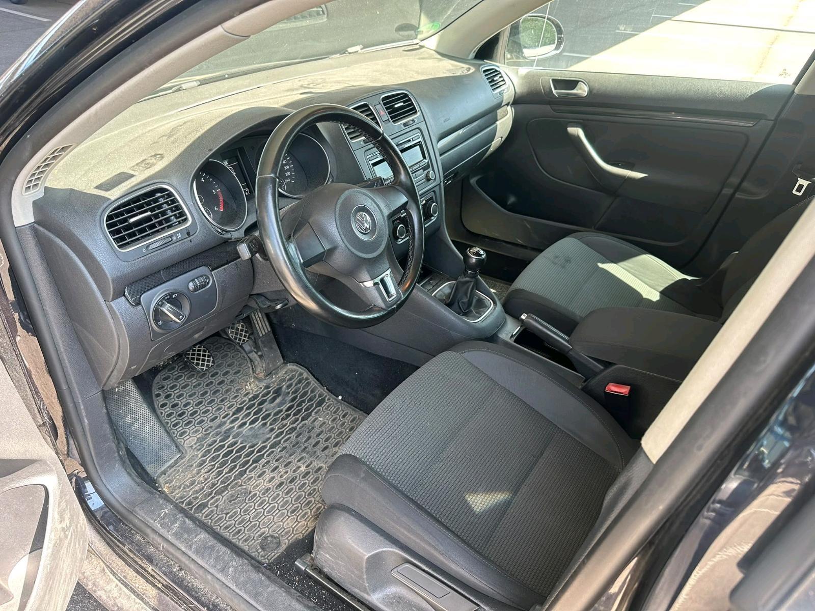 Volkswagen Golf 2011 — photo 5