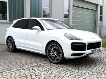Porsche Cayenne - 3