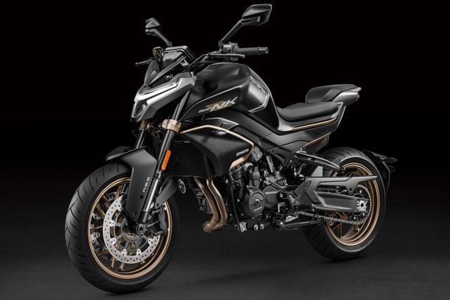 CFMOTO 800 NK SPORT in Nebula Black