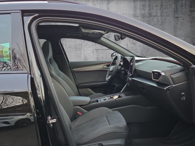 Formentor 2.0 TSI 245kW VZ DSG 4Drive Pano AHK