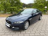 Jaguar XE 20d 180PS R-Sport Automatik R-Sport - blaue Jaguar XE