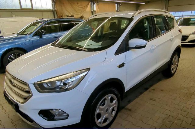 Ford Kuga 2.0 TDCI Cool & Connect 4x4,1.HD,wenig KM