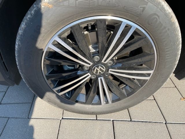 Tiguan 1.5 TSI DSG ACTIVE NAVI IQ-MATRIX Keyless