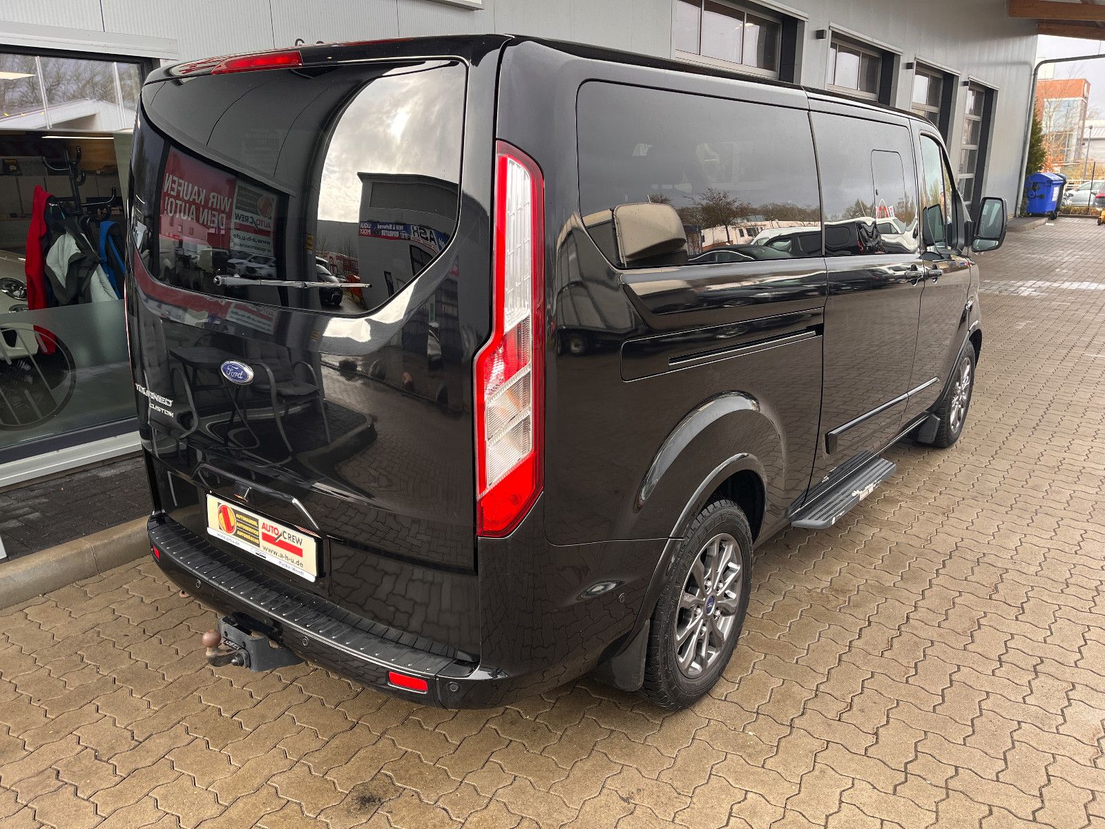 Fahrzeugabbildung Ford Tourneo Custom Titanium X L2 Autom.