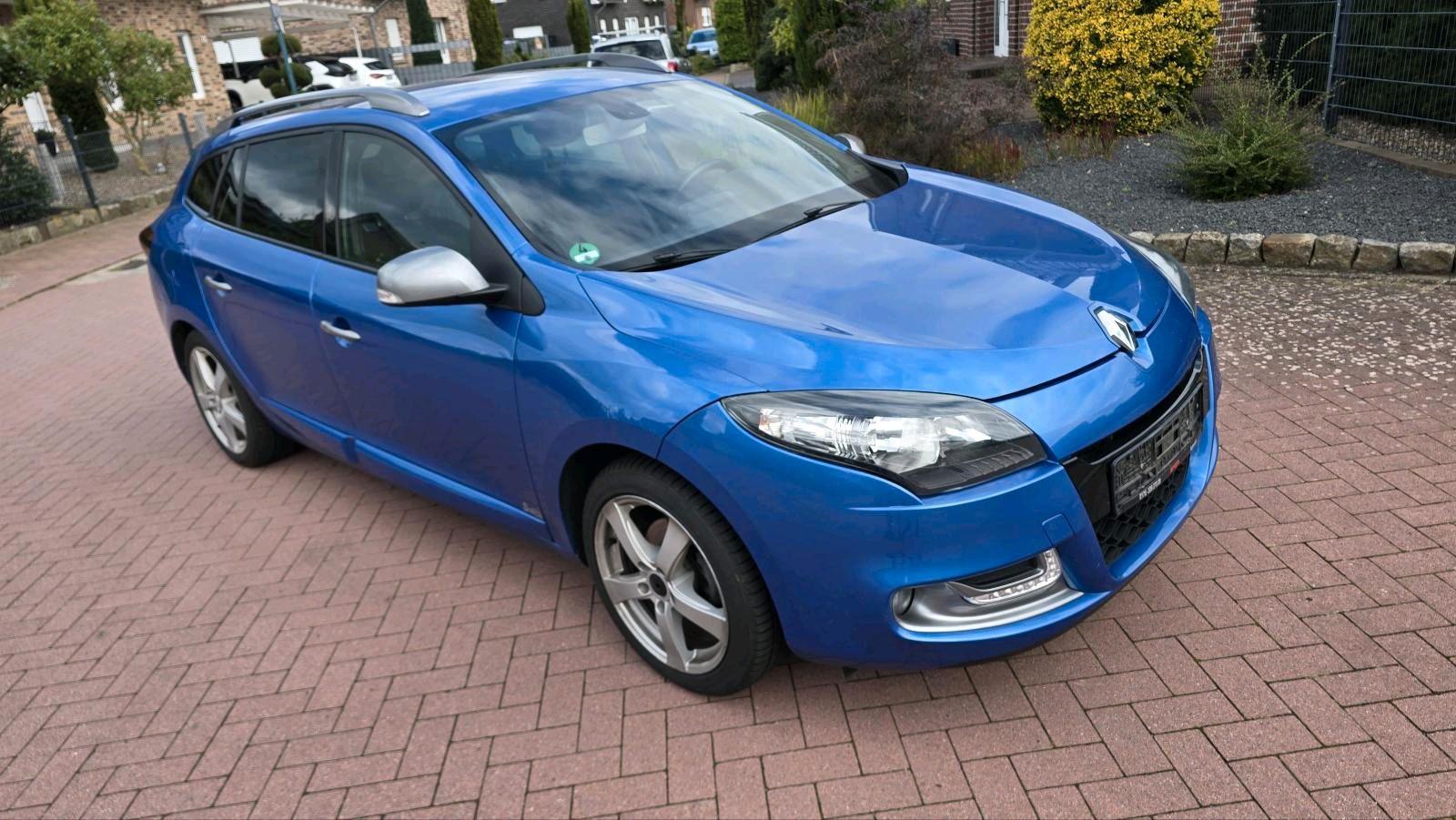 Renault Megane 2012 — interior