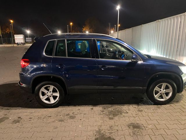 Volkswagen Tiguan 2012, 140km, 2 Hand, Scheckheft gep...