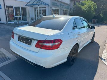 Mercedes E 220 - 4