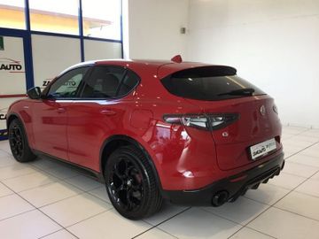 Alfa-Romeo Stelvio - 7