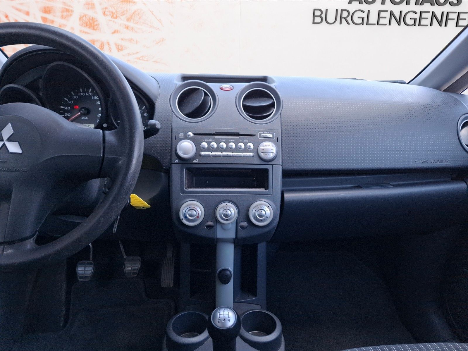 Fahrzeugabbildung Mitsubishi Colt CZ3 Lim. 3-trg. 1.1 ! 1te Hand ! TÜV 05/27