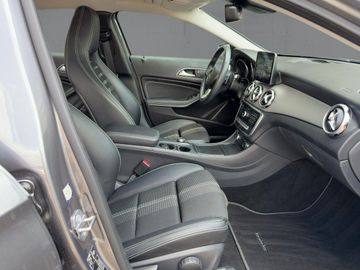 Mercedes GLA 180 - 12