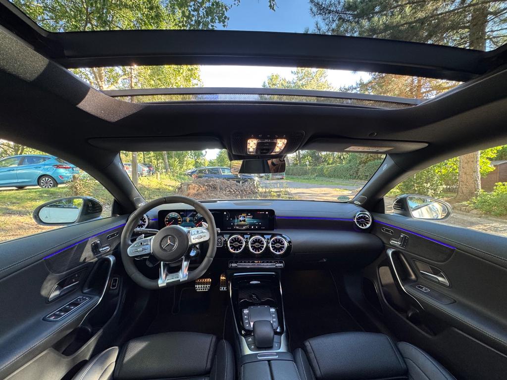 Mercedes-Benz CLA 35 AMG