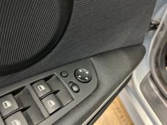 BMW 318i/ NUR 34.000KM/ RENTNER/ AUTOM./ KEYLESS/ BMW 318i/ NUR 34.000KM/ RENTNER/ AUTOM./ KEYLESS/