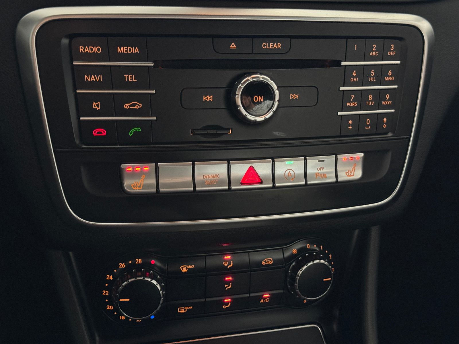 Fahrzeugabbildung Mercedes-Benz CLA 200 SB 3X AMG LINE NIGHT LED MATT FOLIERT