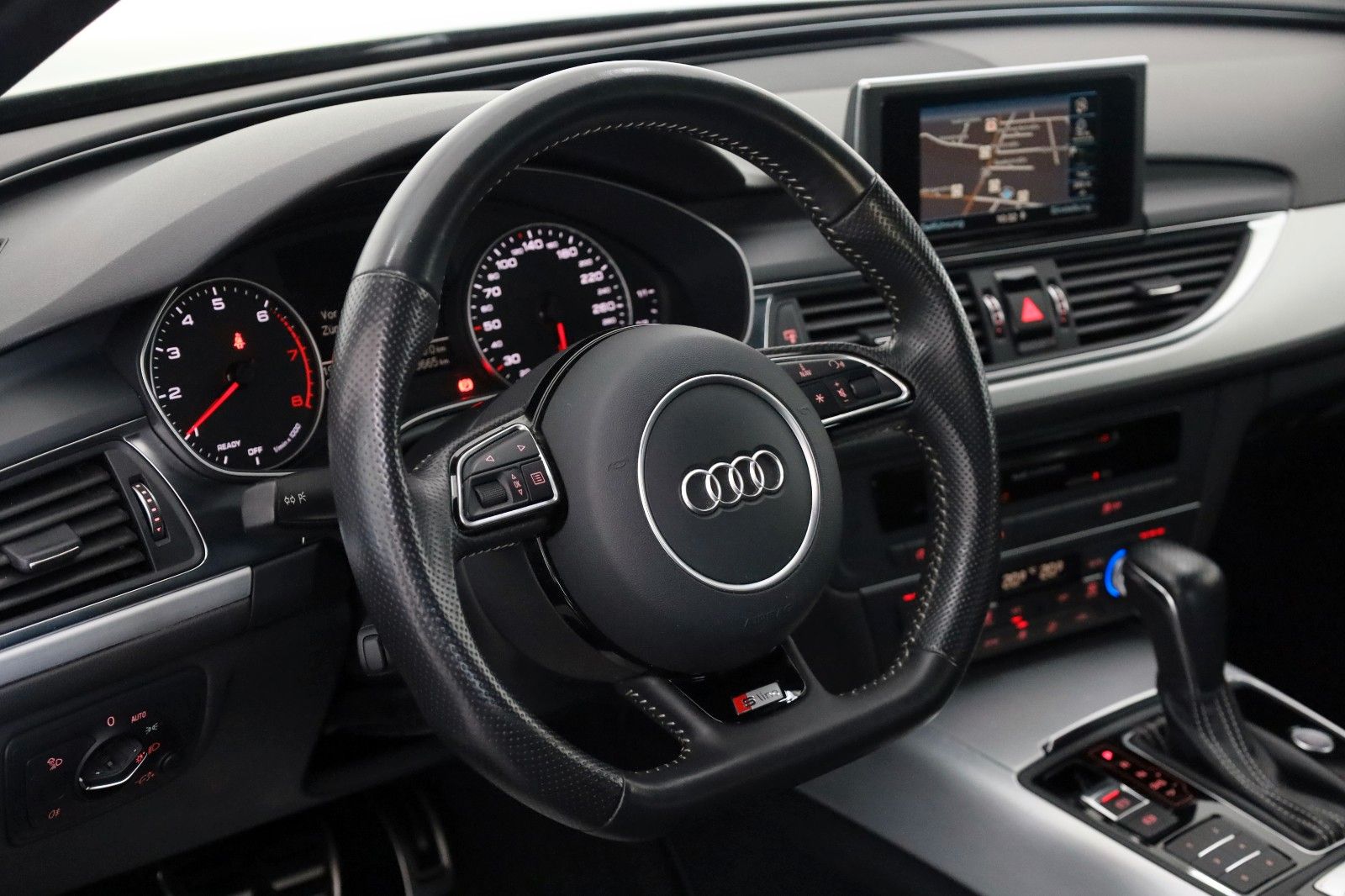 Fahrzeugabbildung Audi A6 Avant 1.8 TFSI ultra S Line TLeder,Navi,Xenon