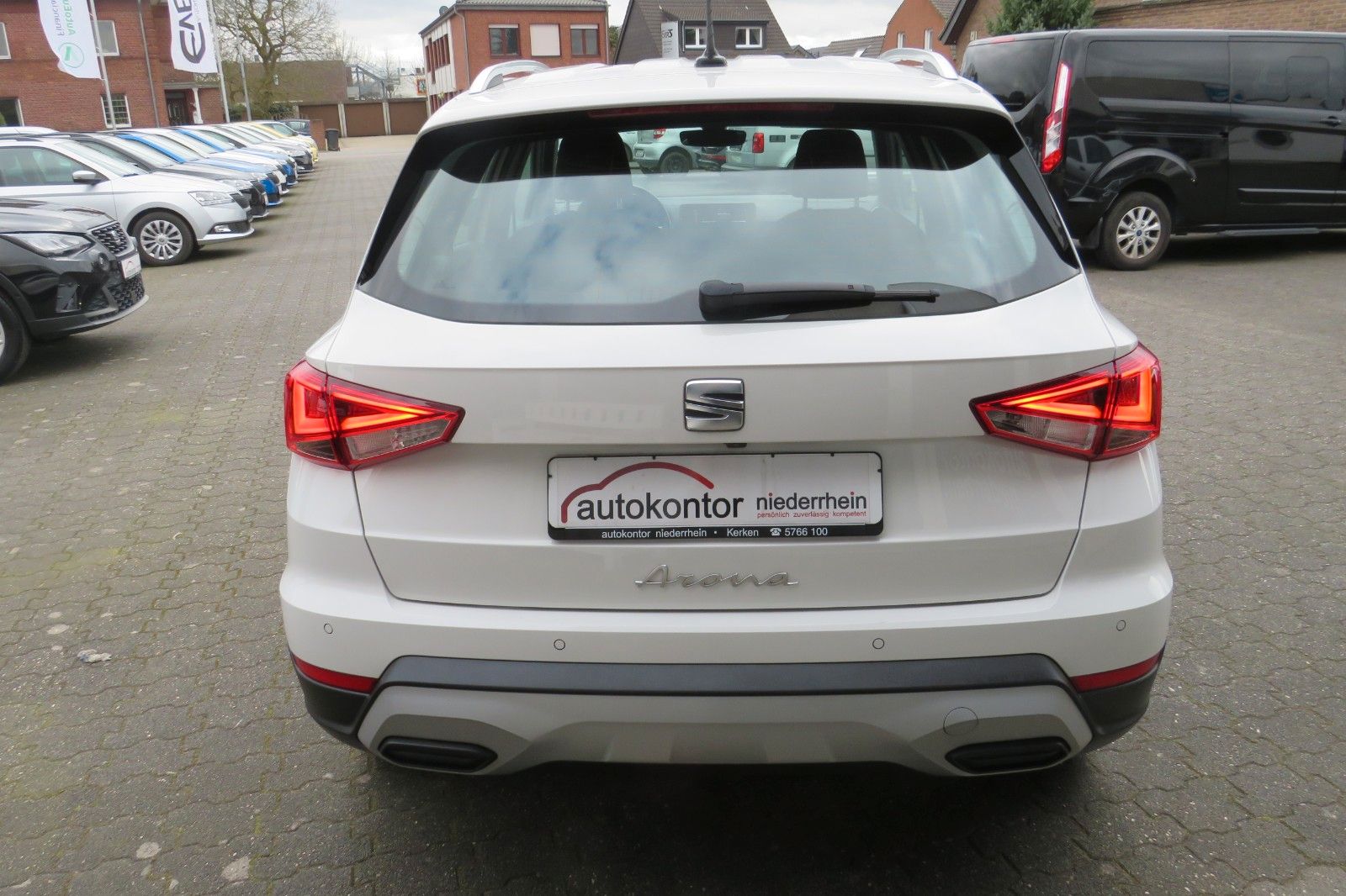 Fahrzeugabbildung SEAT Arona Xperience DSG SITZH NAVI LED KAMERA APP 1H