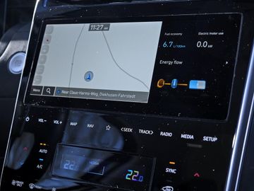 Hyundai TUCSON - 11