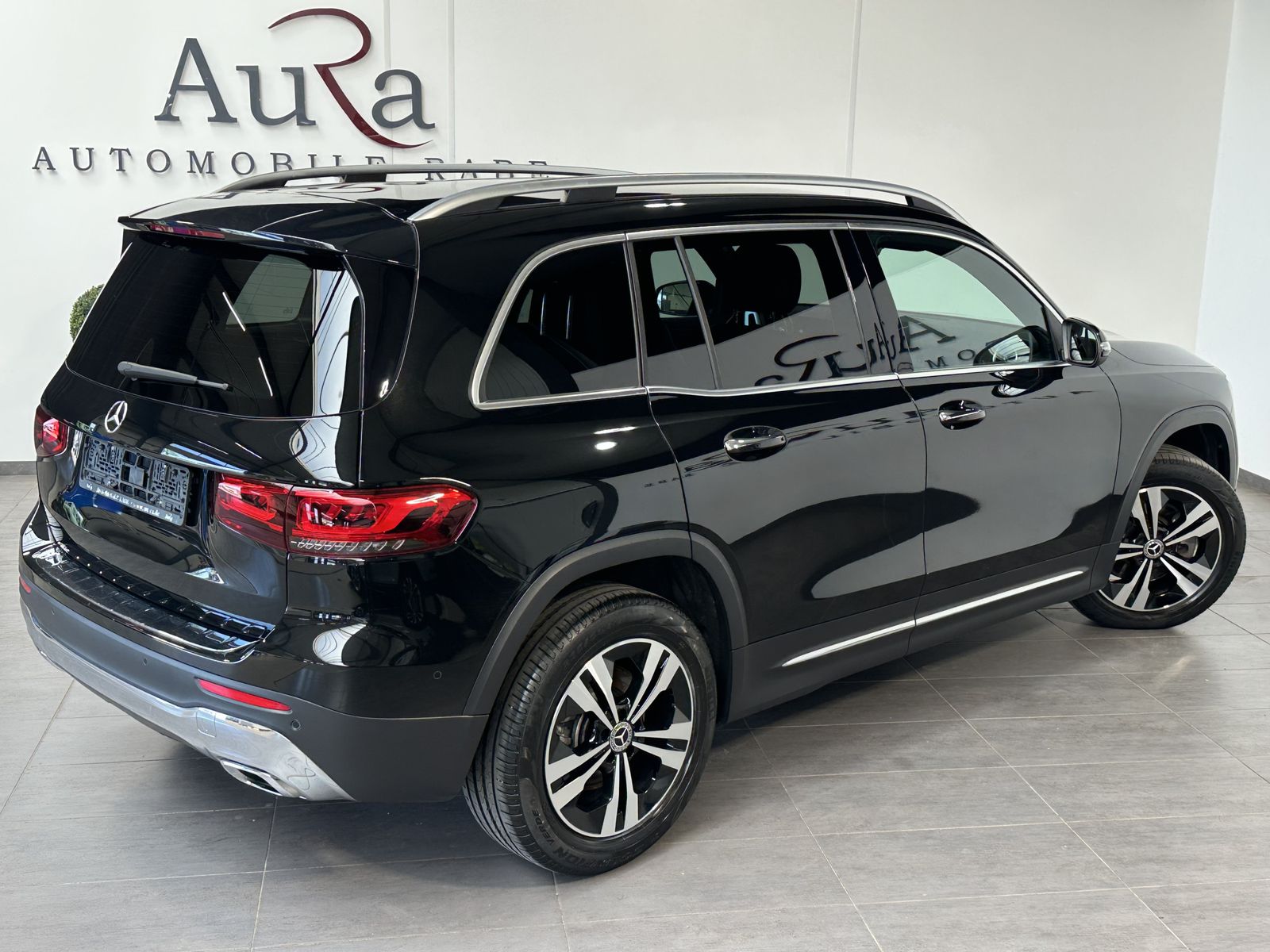 Fahrzeugabbildung Mercedes-Benz GLB 220d Progressive NAV+LED+V-COCK+KAM+CARPLAY