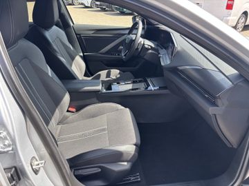 Bild 11 Opel Astra GS AT8/NAVI/SHZ+LHZ/PDC vo+hi+360Cam