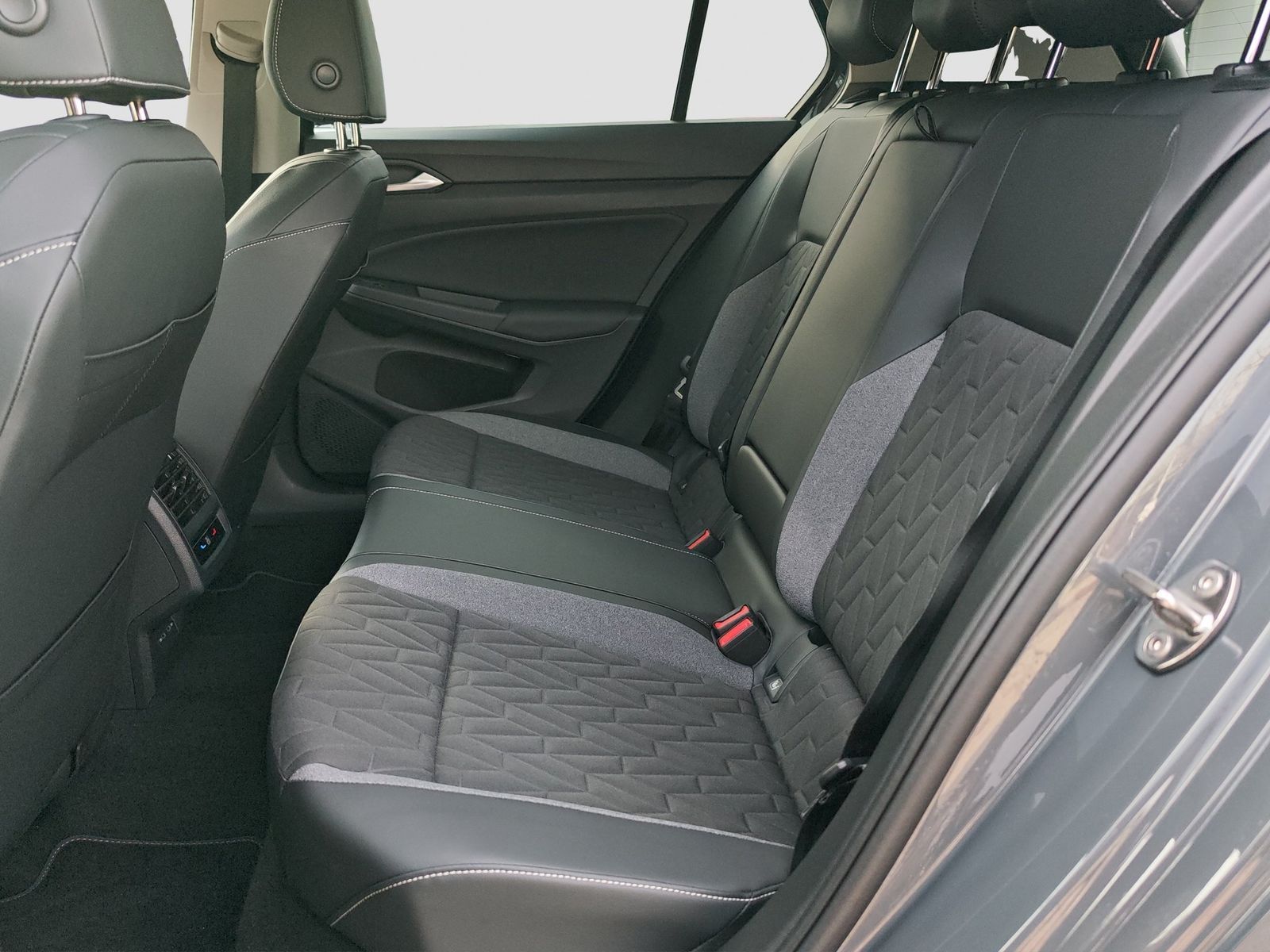 Volkswagen Golf - Bild 9