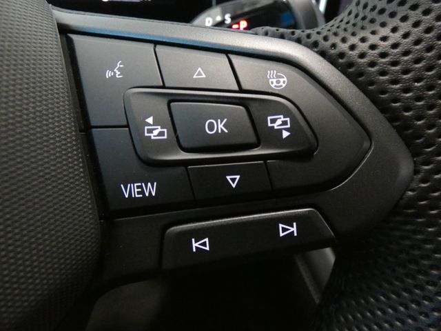 Tiguan 2.0 TDI 4Motion R-Line AHK PANO MATRIX