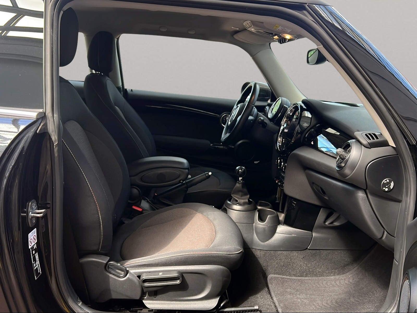 MINI Cooper Navi PDC Driv.Assist LED