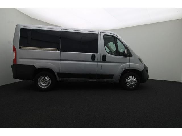 Fahrzeugabbildung Fiat Ducato 30 L1H1 2.2 Panorama - Komfort-Fahrersitz