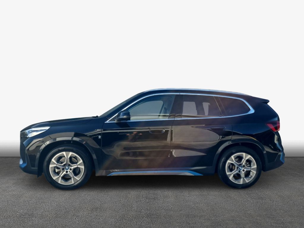 BMW iX1 xDrive30 xLine AHK Lenkrad- und Sitzheizung foto 5