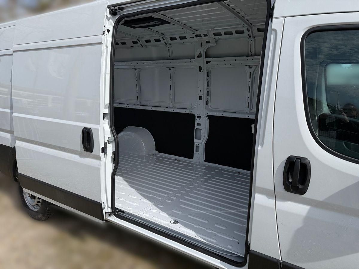 Fahrzeugabbildung Fiat Ducato Maxi L3H2 Kastenwagen 140 MT6