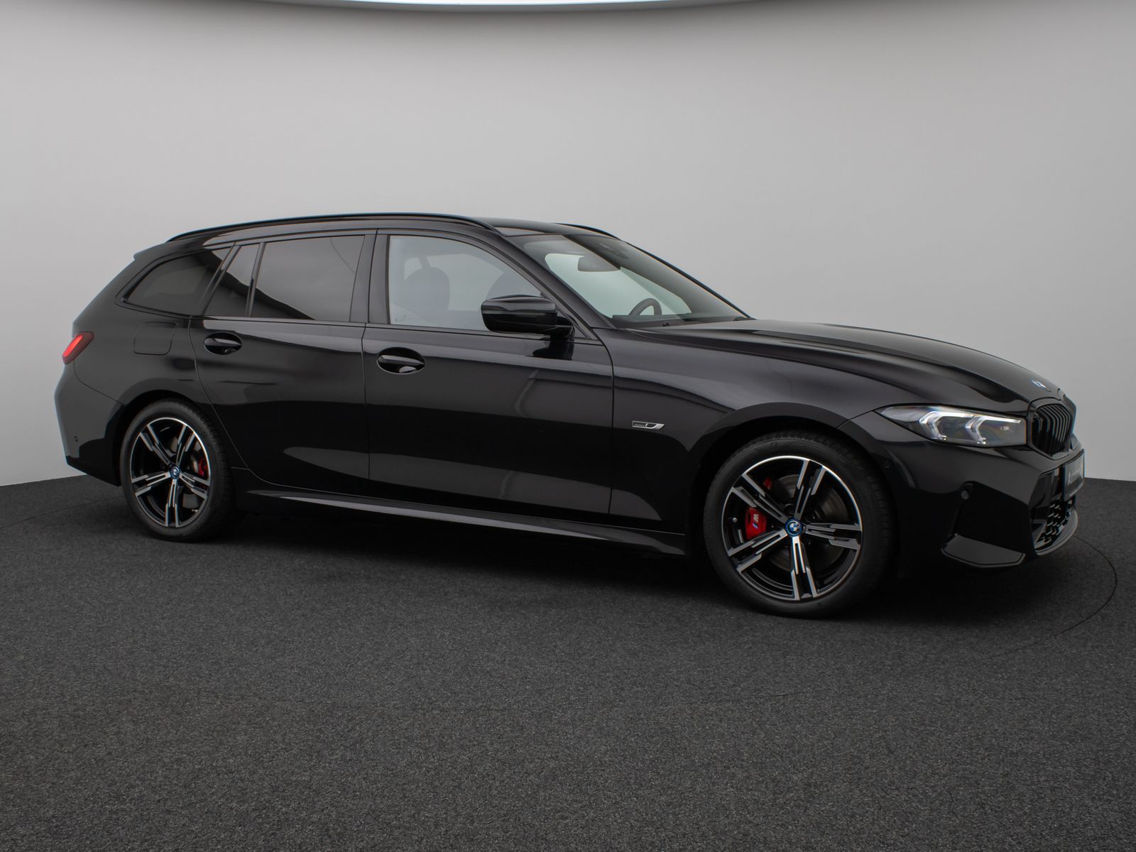 Fahrzeugabbildung BMW 330e M Sport Pro Kamera DAB CockPitPro Komfort