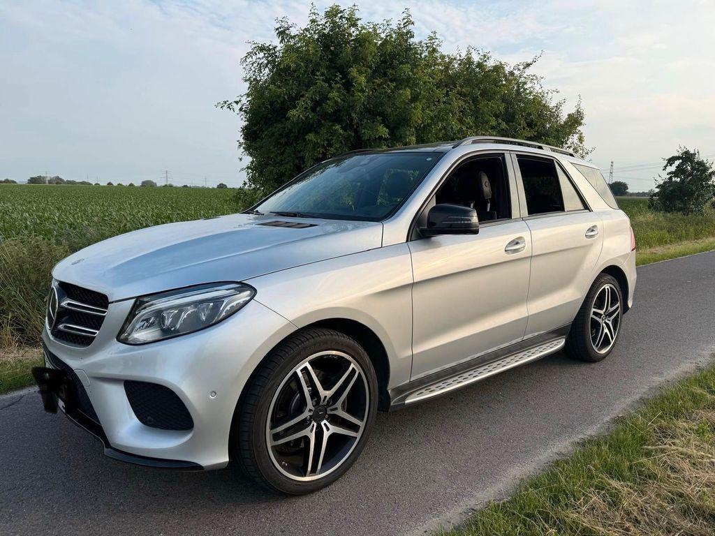 Image of Mercedes-Benz GLE 350