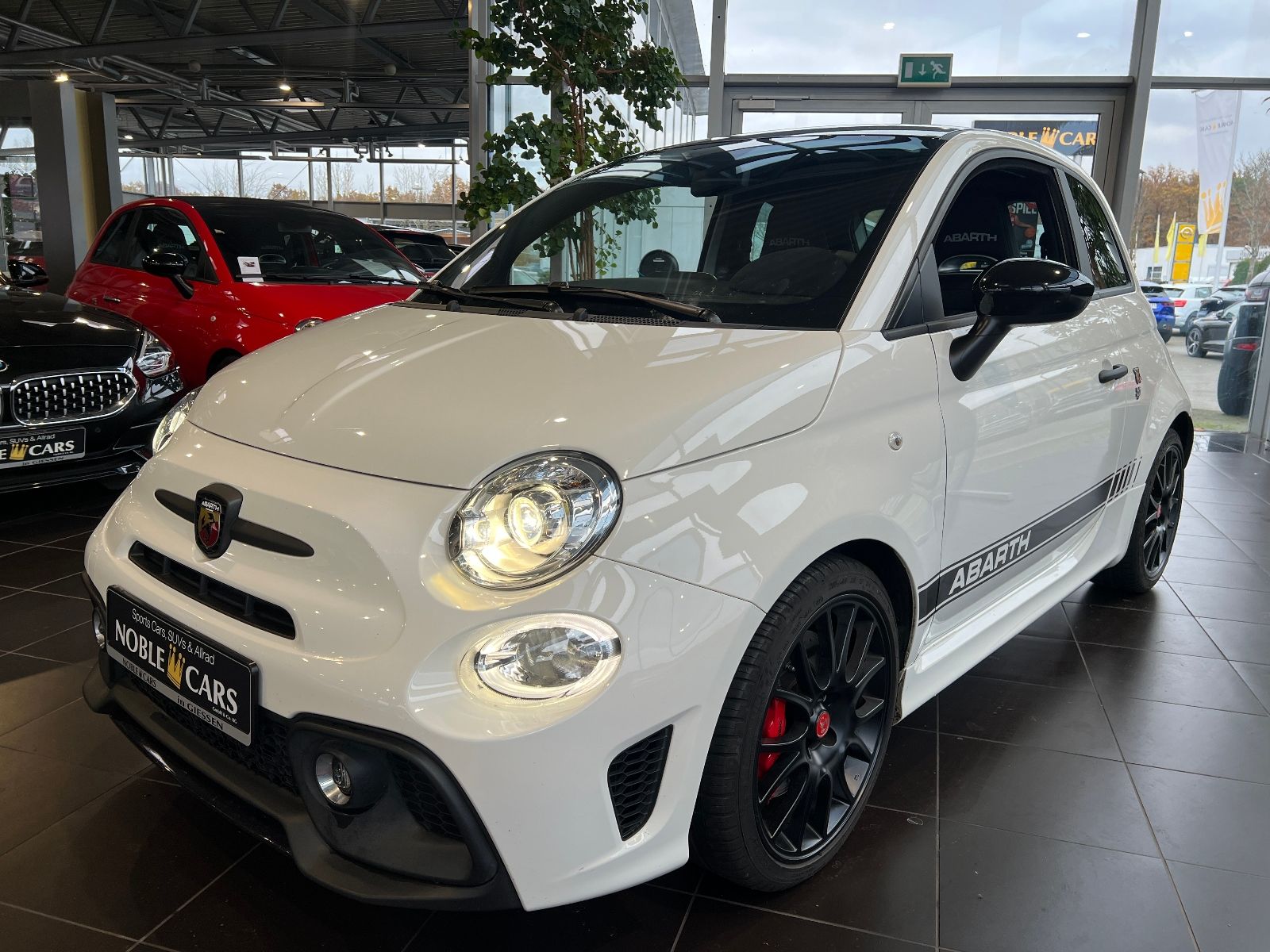 Fahrzeugabbildung Abarth 595 Competizione LEDER XENON NAVI ALU