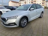 Skoda Octavia Combi 2.0 TDI DSG Tour LaneAssist Kessy - Skoda Octavia Tour mit Diesel-Antrieb