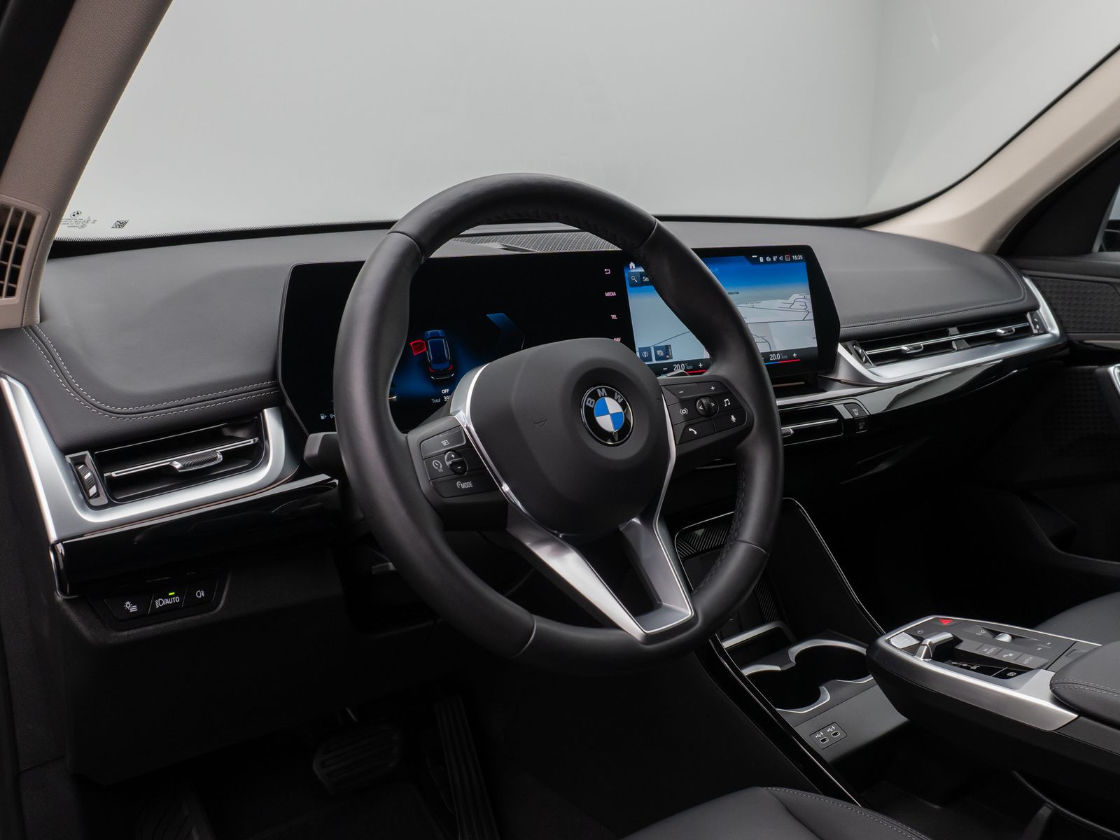 Fahrzeugabbildung BMW X1 sD18i xLine Kamera DAB Komfort Alarm AHK LED