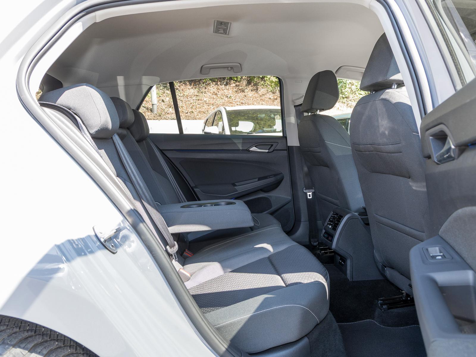 Volkswagen Golf VIII 1.0 TSI ACTIVE NAVI AHK GJ-REIFEN ACC, миниатюра 7