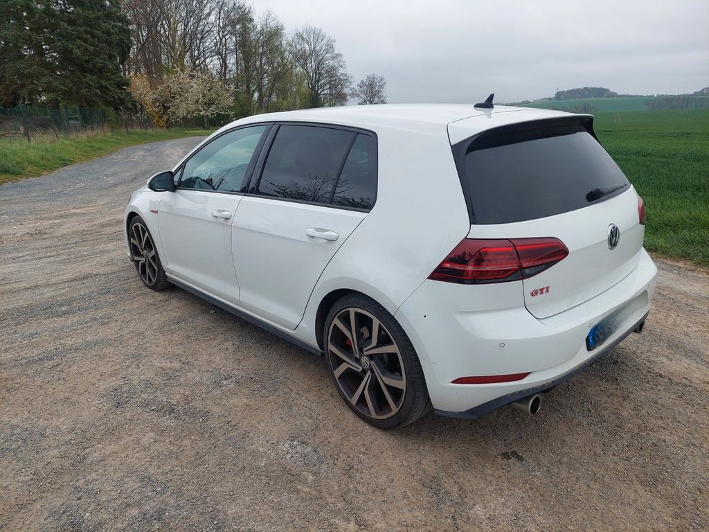 Image of Volkswagen Golf