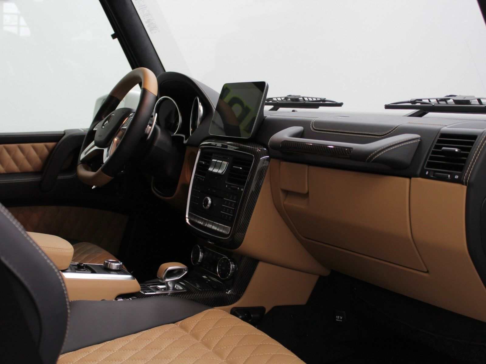 Fahrzeugabbildung Mercedes-Benz G650 Maybach Landaulet | ON STOCK | 1 of 99 |