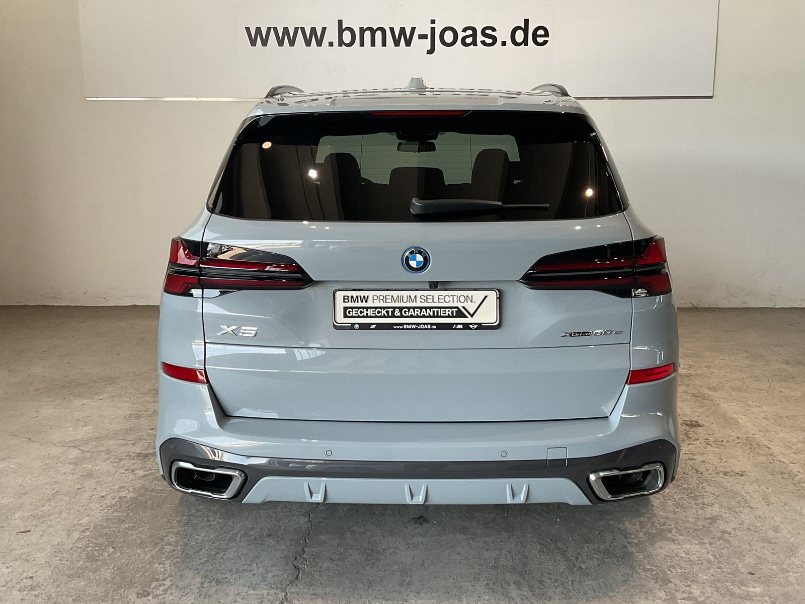Fahrzeugeinzelansicht 18 Fahrzeugabbildung BMW X5 xDrive50e |Aktivlenkung |2-Achs-Luftfederung