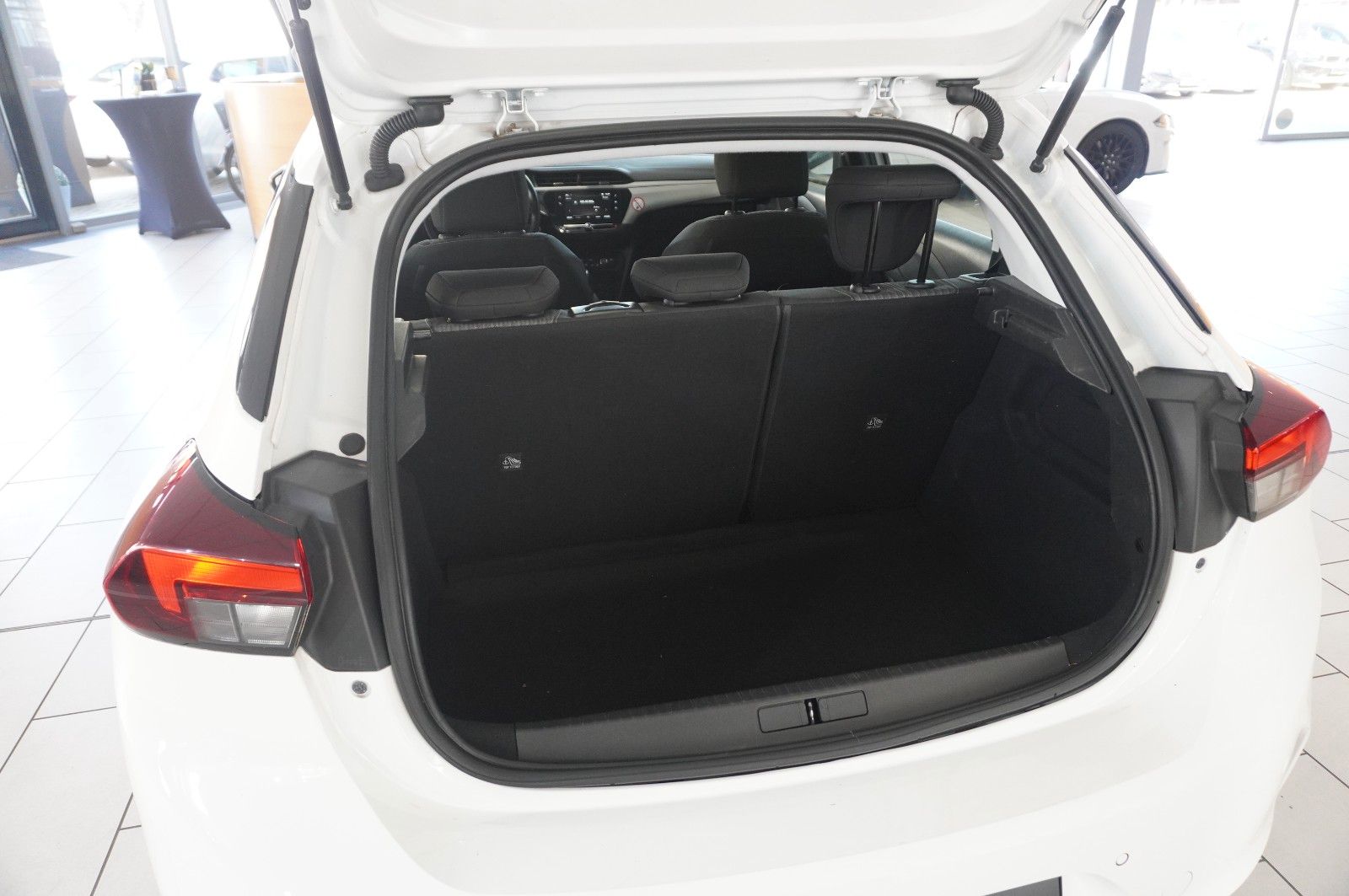 Fahrzeugabbildung Opel Corsa F 1.2 EDITION NAVI/SHZ/PDC/TEMP./USB/DAB+