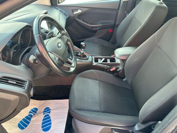 Ford Focus - 10