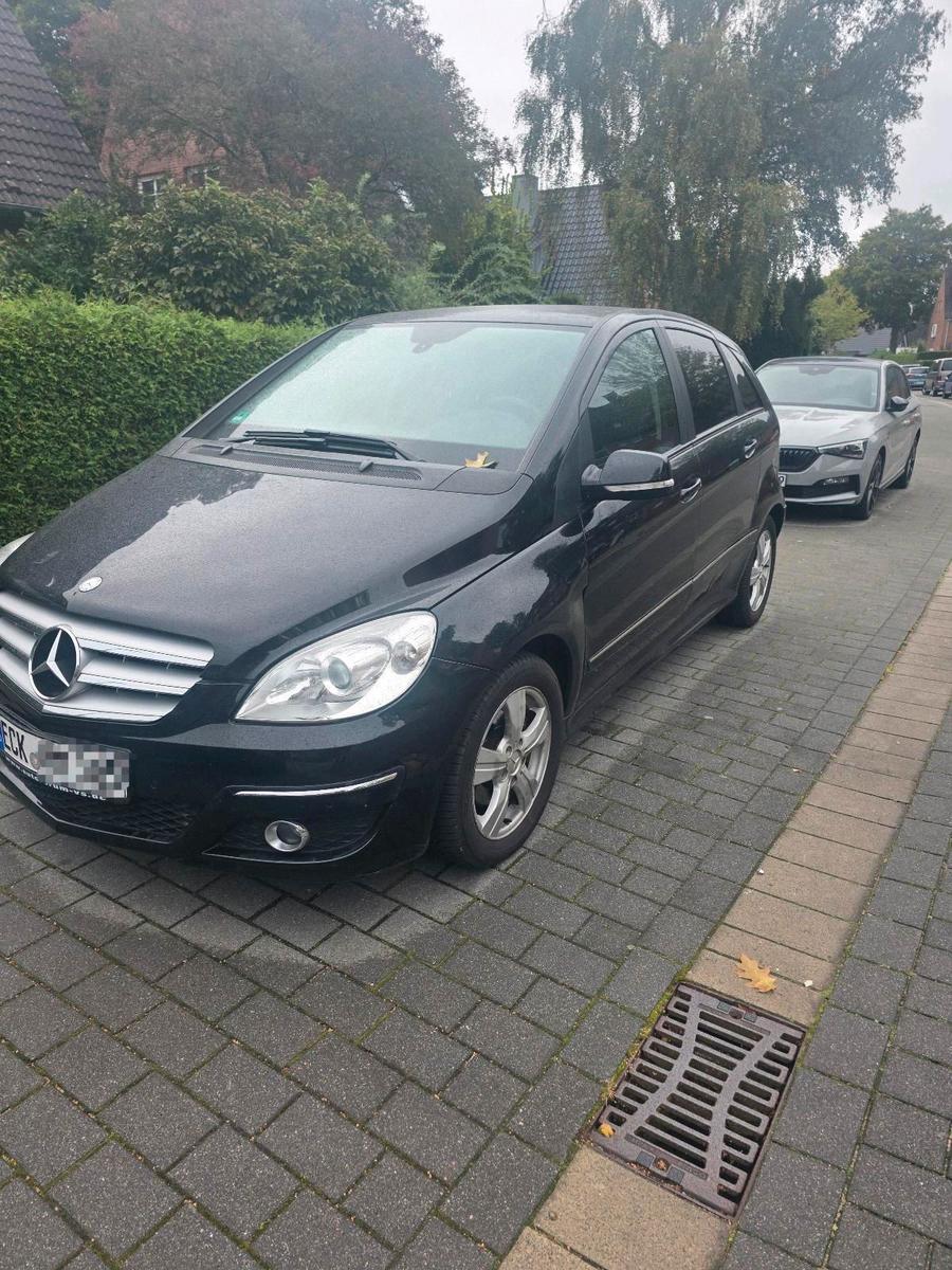 Mercedes-Benz B 200