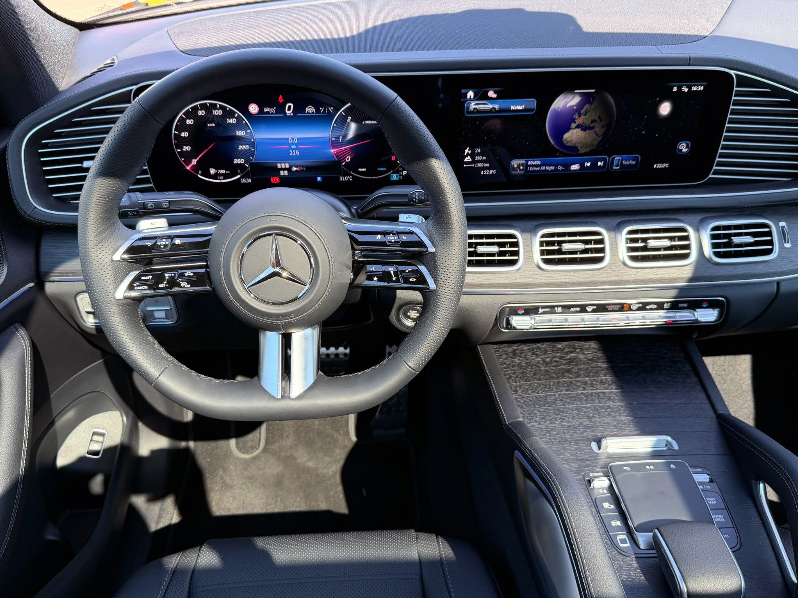 Fahrzeugabbildung Mercedes-Benz GLS 450d 4M AMG 7-Stz. AIRMATIC ACC LED 360° AHK