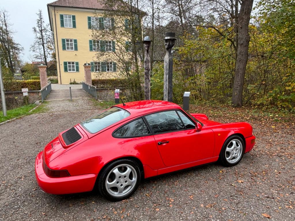 Porsche 964