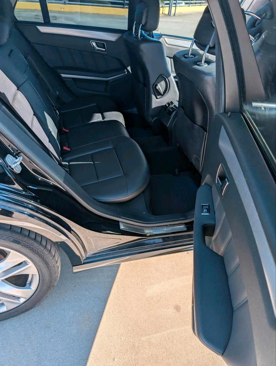 Mercedes-Benz E220 2012 — photo 14