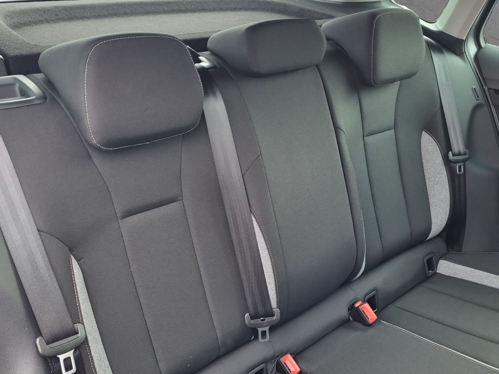 Fahrzeugabbildung SKODA Kamiq Balance 1,0 TSI DSg AHK Garantie +3