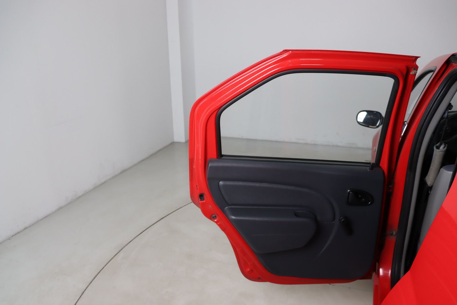 Fahrzeugabbildung Dacia Logan 1.4 MPI * PDC * 8-fach